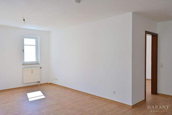 Wohnzimmer Richtung Schlafzimmer