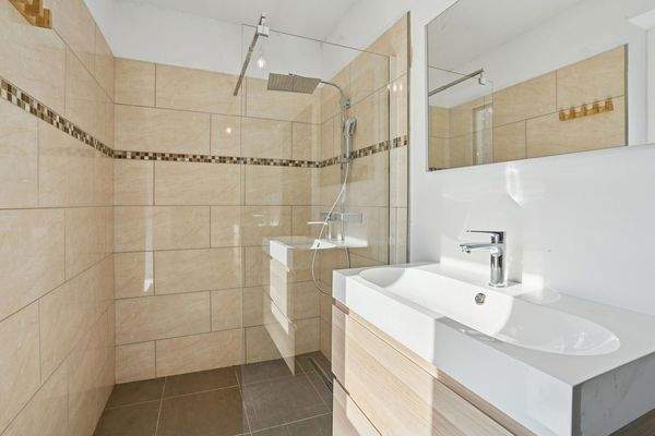 Gäste Badezimmer OG 