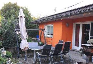 Blick auf Terassenbereich.jpg