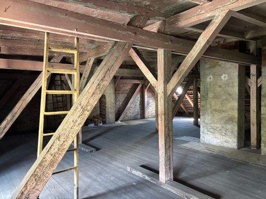 Ist-Zustand (Dach wird vollständig abgetragen)