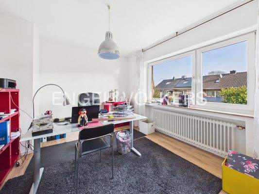 Arbeitszimmer / Kinderzimmer / Fitness