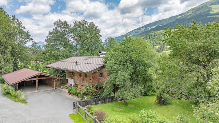 KITZIMMO-historischen Anwesen mit 3.800 m² Grund in Ruhelage - Immobilien Jochberg.