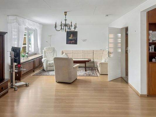 Offener Wohn- und Essbereich