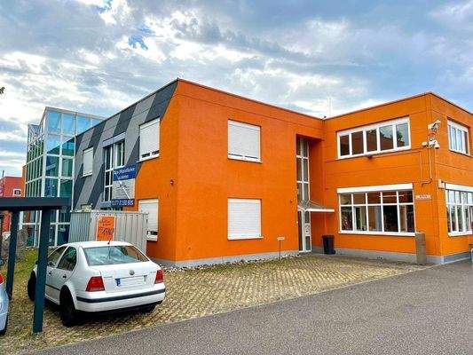 Außenansicht Stellplätze