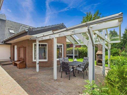 CAM03784G0-PR0080-STILL008