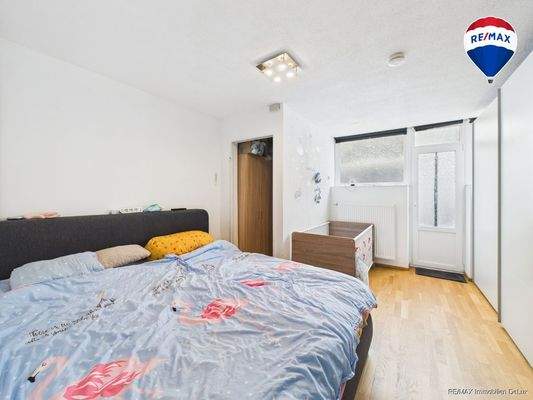RE/MAX Immobilien DeLux Haus Dillingen Schlafzimmer