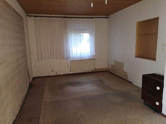 Haus 1 - Wohnzimmer im Erdgeschoss.jpg