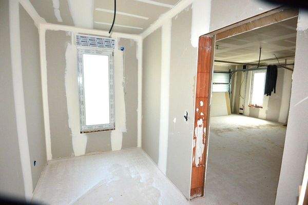 14  Hauswirtschaftsraum