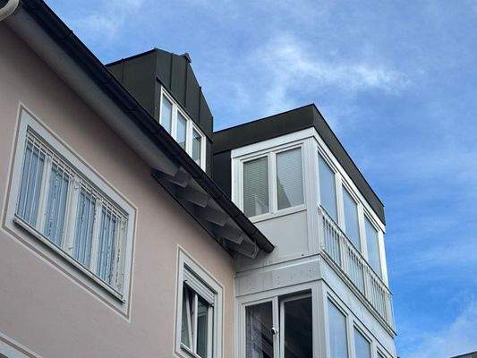 Wohnung mit Loggia und Dachgaube