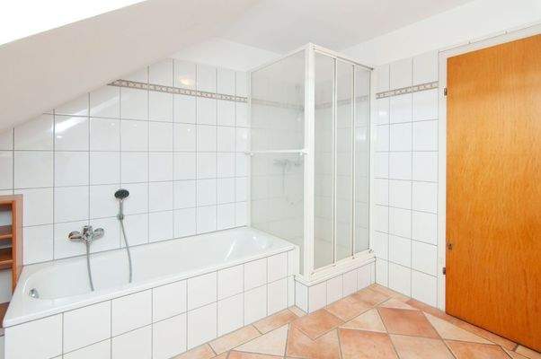 Badezimmer Wohnung 1.OG - Wohnung 2