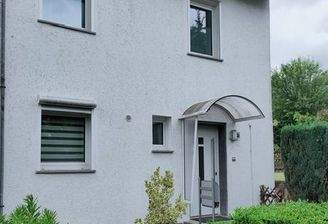 Vorderseite Reihenendhaus