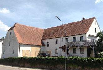 die vordere Hausansicht