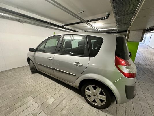 Tiefgaragenstellplatz