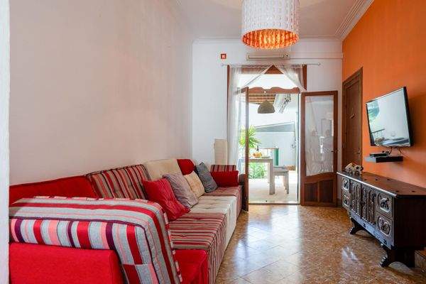 cb2aab7a-3758-4941-9113-3e1a67123d8e