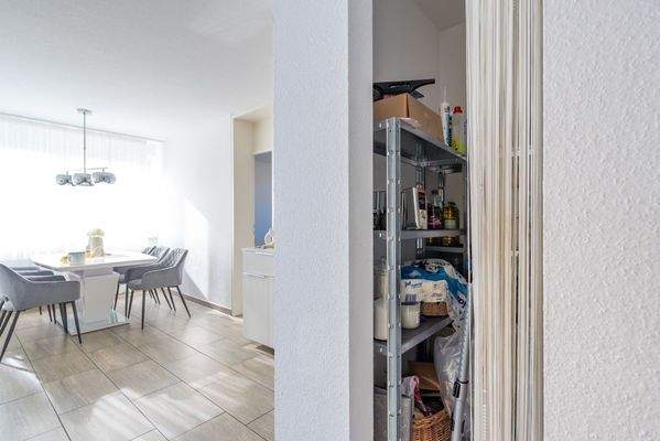 Abstellkammer und Wohnbereich