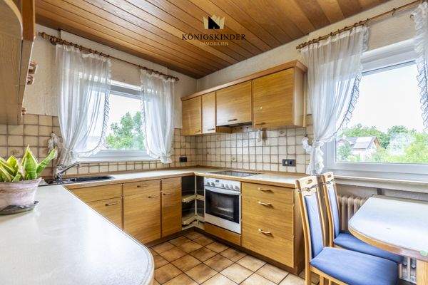 Küche mit Essplatz (OG)