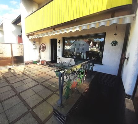 Terrasse am Einfamilien-Reihenehaus in Hemer.jpeg