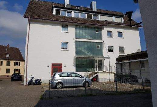 Rückseite des Hauses_Stellplatz