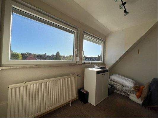 mit Kinderzimmer verbundenes Zimmer