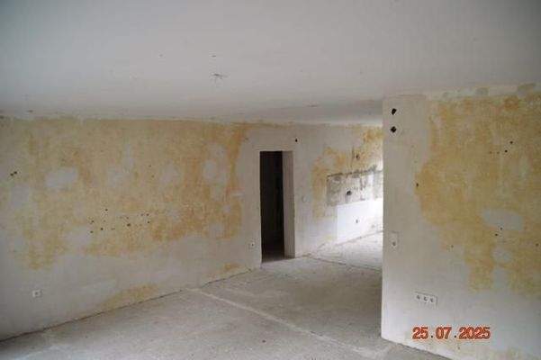 Wohnzimmer Blick z. Essbereich