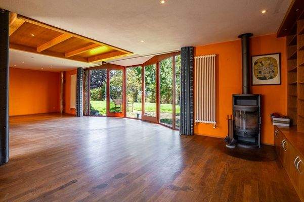 Wohnbereich mit Kamin