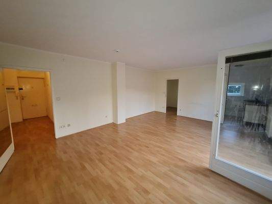 Platz für Wohnen Schlafen Arbeiten.jpg