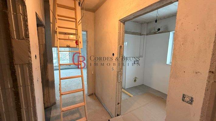 Spitzbodenzugang für OG Wohnung