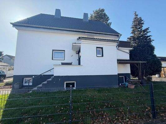 Seitenansicht mit Eingang1