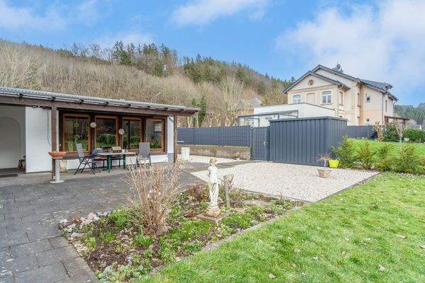 Blick zum beheizten WIntergarten