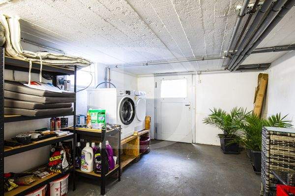 Kellerraum mit Außenbereich