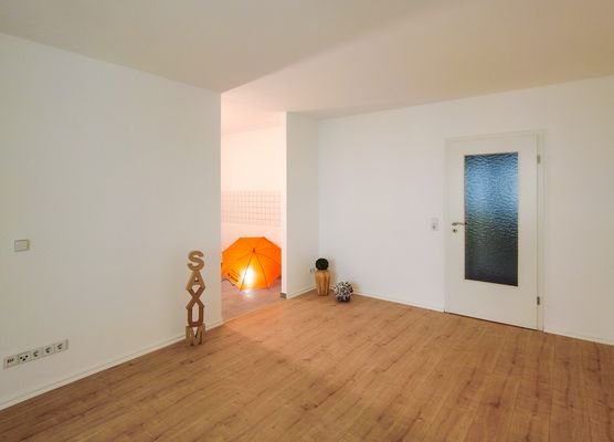 Wohnzimmer mit Blick zur Küche