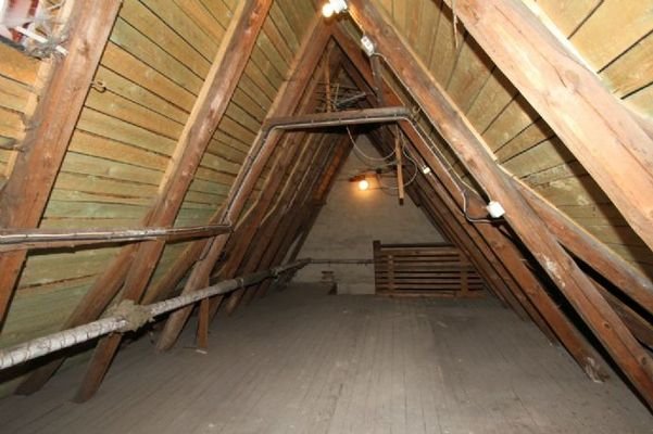 27. Spitzboden  DG