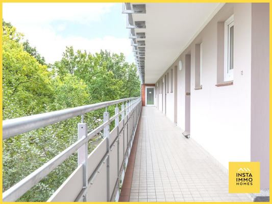 Stresemannallee 56, OG3, Laubengang