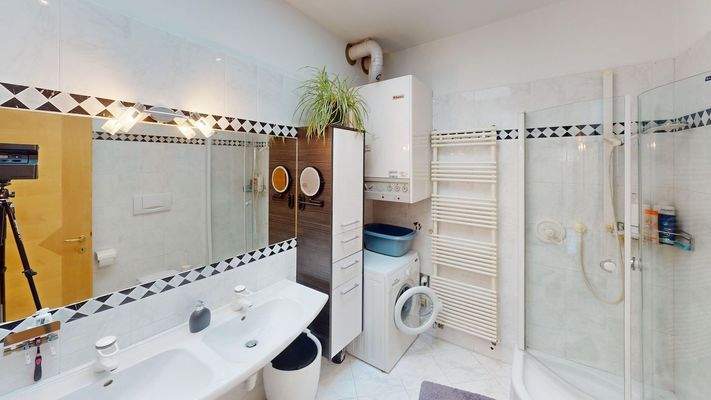 Attraktive 2-Zimmer-Wohnung in Morter bei Latsch, Südtirol – ideal als Zweitwohnsitz oder Investition, mit Terrasse, Balkon und Stellplatz – Appartamento bilocale a Morter vicino Laces, Alto Adige, ideale come seconda casa o investimento, con terrazza, ba