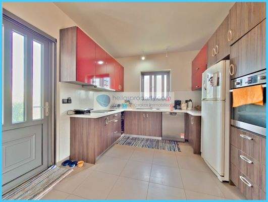 2e1e9a7be2954c2f95a2b0c1093e6a17-original