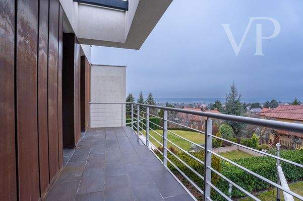 Szülői háló terasza