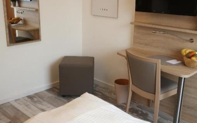 Zimmer Stuttgart Ostfildern Hotel Longstay bei urbanbnb 3.jpg