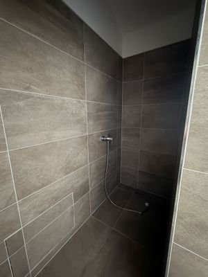 Sanitäre Anlagen 1. OG