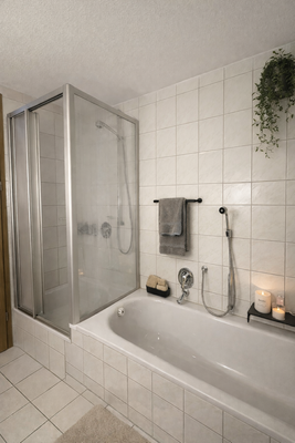 Badezimmer Ansicht 2