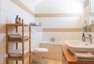 Badezimmer 1.OG