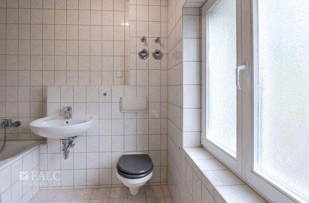 Wohnung 4 - Badezimmer
