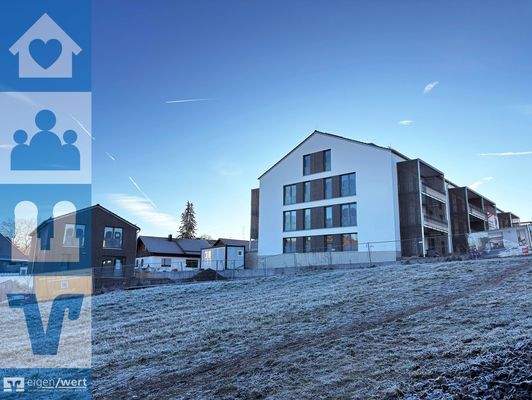 Ansicht des Mehrfamilienhauses vom Schlittenberg