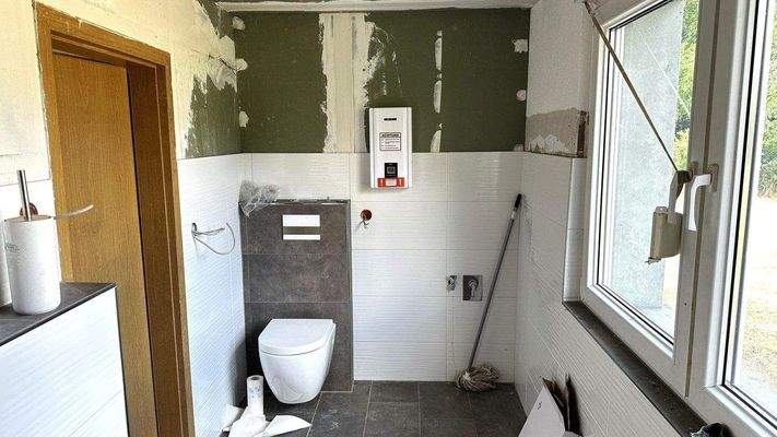 Badezimmer Seite 1.jpg