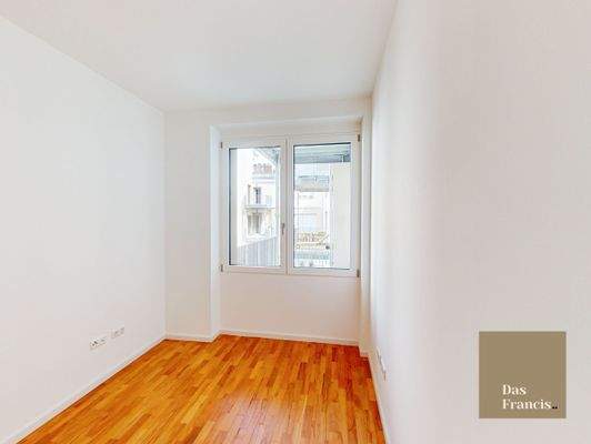 Kinder- oder Arbeitszimmer (2)