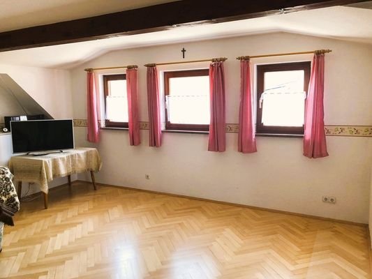 Wohnzimmer DG