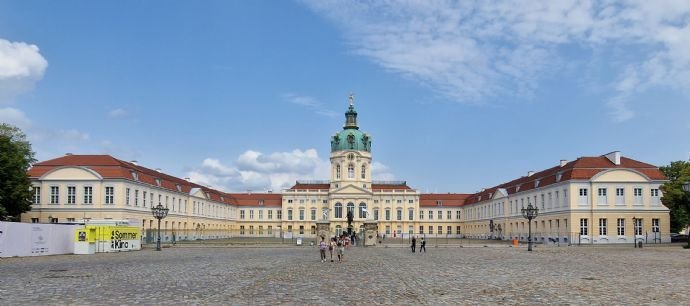 LAGE, LAGE, LAGE: Cityapartment zwischen Schloß und Tiergarten- BEZUGSFREI- saniert - möbliert -