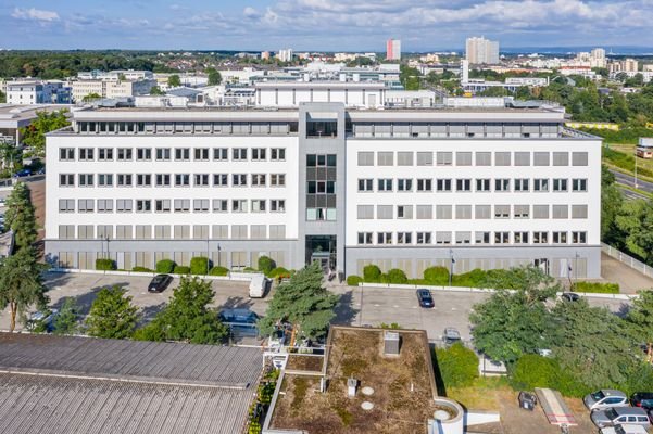 Gesamtblick Gebäude