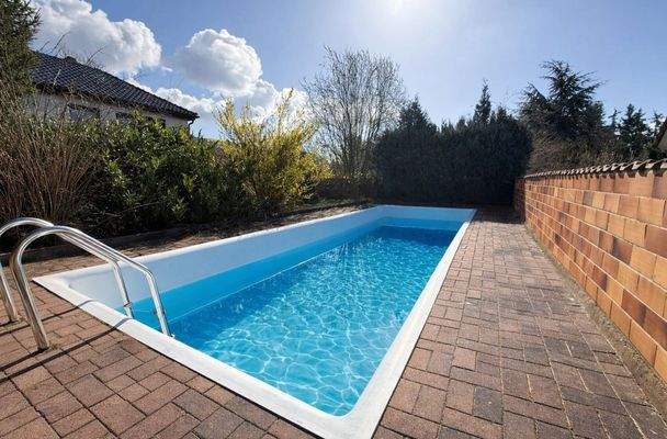 Poolbereich (KI optimiert)