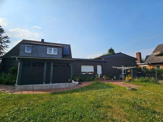 überdachte Terrasse / Seitenansicht