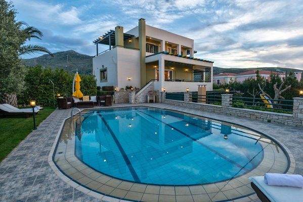 Villa-for-sale-in-Rousospiti-Houses-for-sale-in-Ro